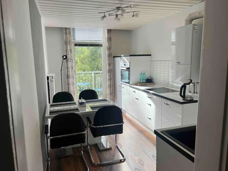 Schoenes City-Apartment Im Zentrum Mit Balkon Apartment