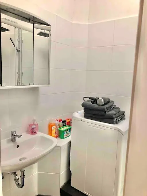 Apartment Schoenes City-Apartment Im Zentrum Mit Balkon